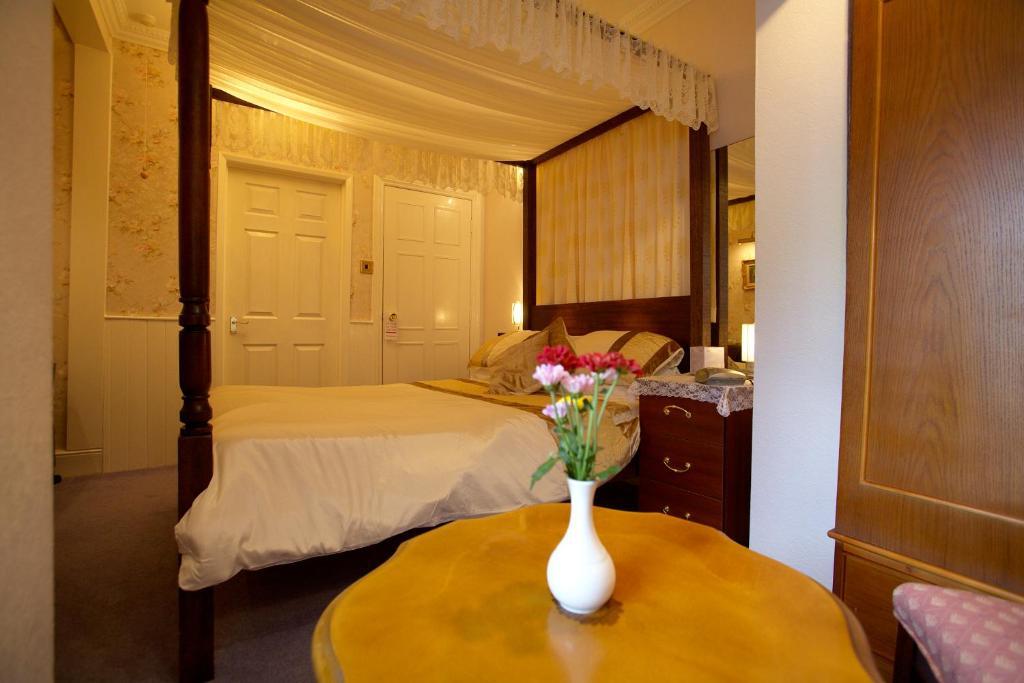 Moonraker House Hotell Stratford-upon-Avon Rum bild